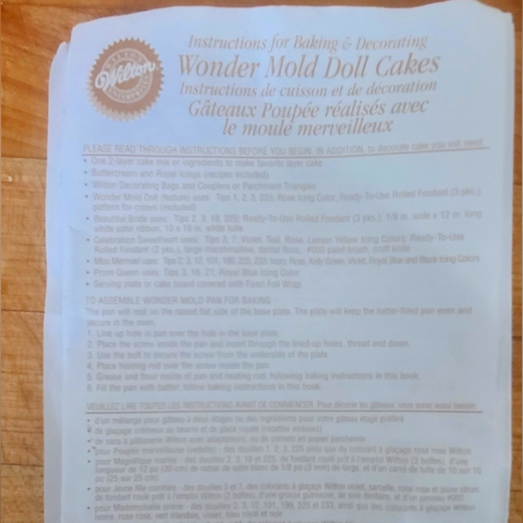 Wilton Wonder Mold Doll Cake Set - Picture 2 of 2